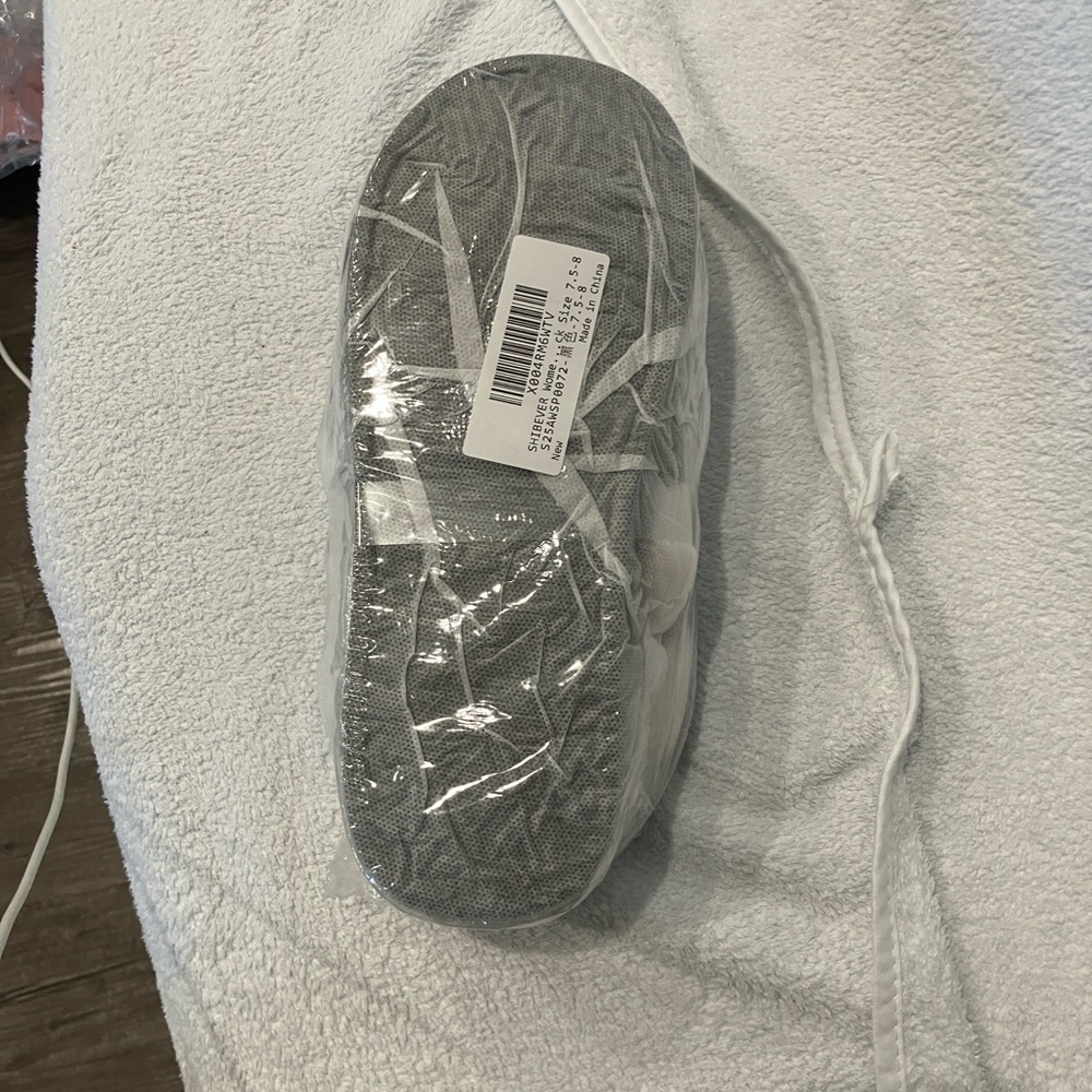 Women's Gray Tie-Front Slippers - Casual Comfort